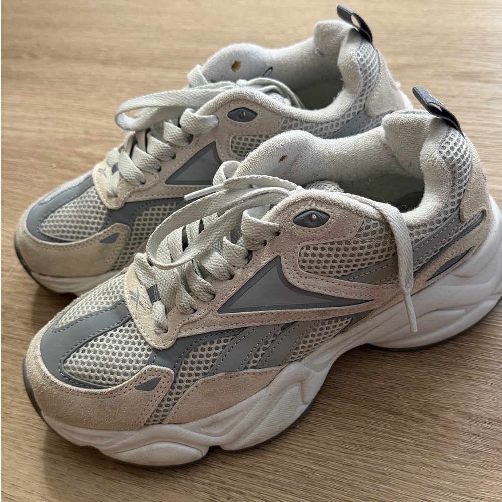 Reebok Women's Cream & Gray Mesh Suede Sneakers